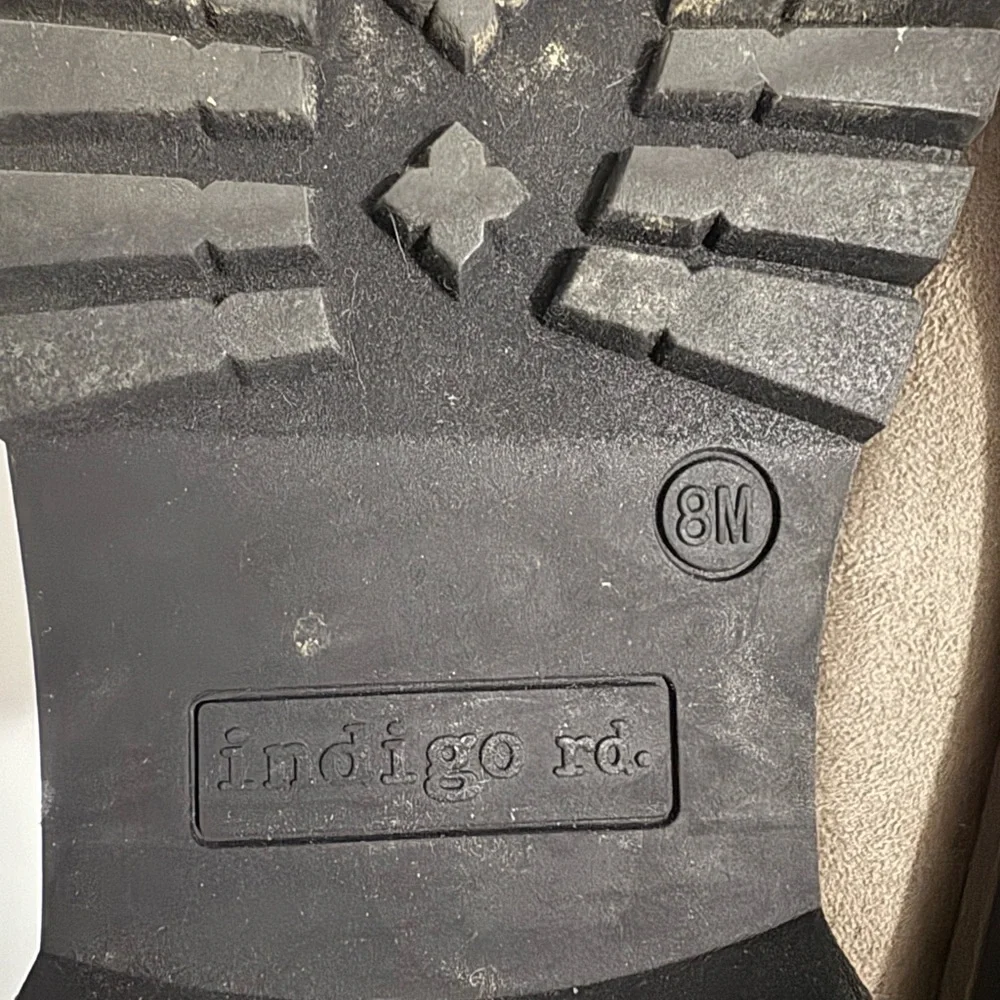 Indigo Rd. Women's Haven Taupe Faux Suede Loafers Size 8 - Picture 8 of 10